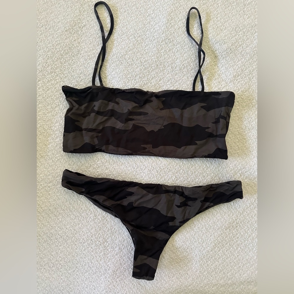 Mai bikini, mod top and everyday bottom, good condition